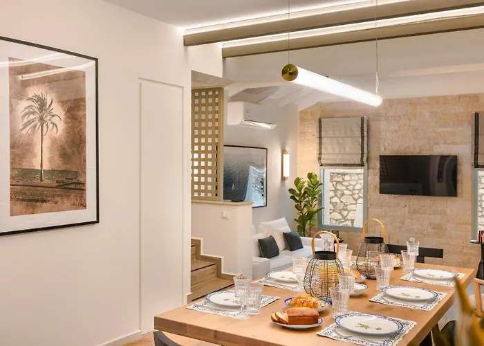 Anax Vila Agia Efimia